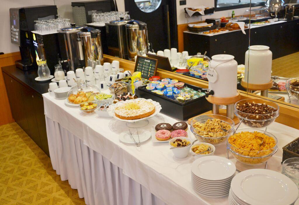 hotel image 13