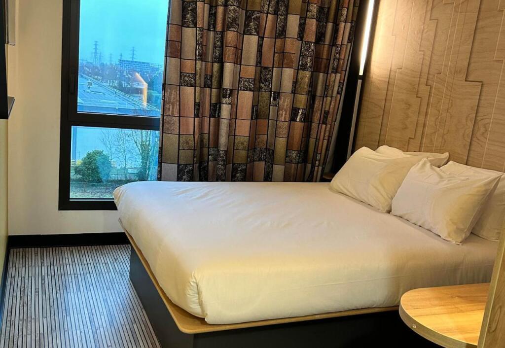 hotel image 10