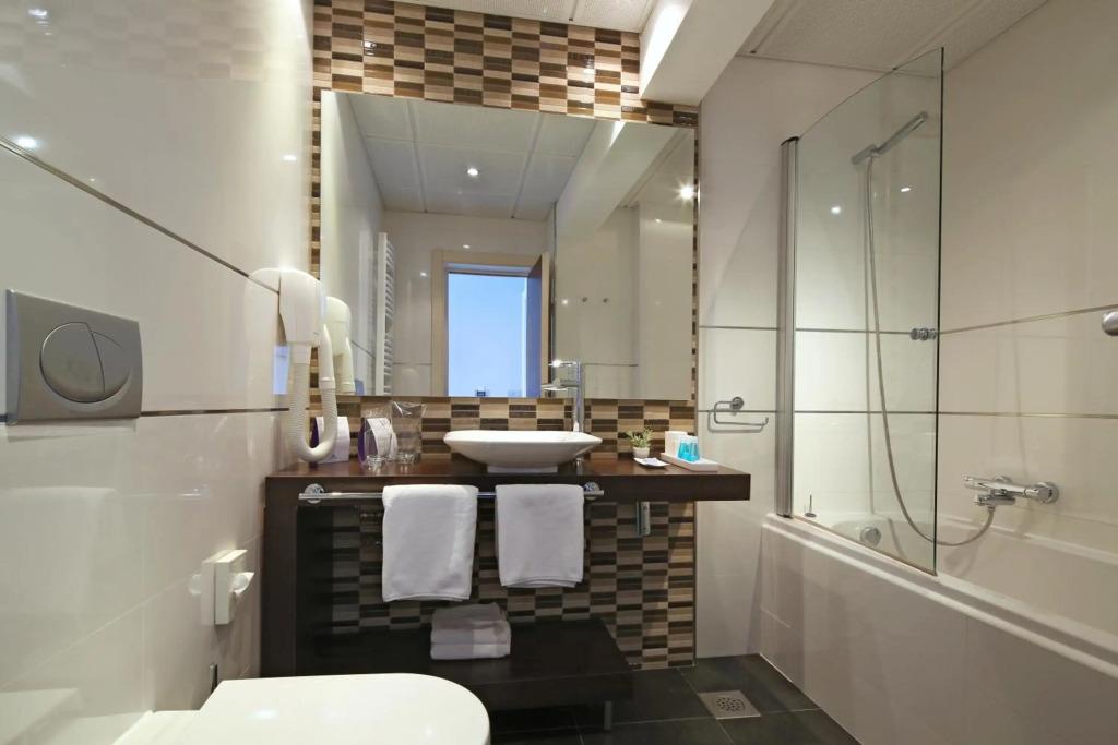 hotel image 13
