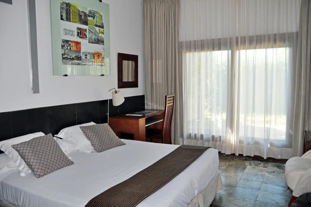 hotel image 16