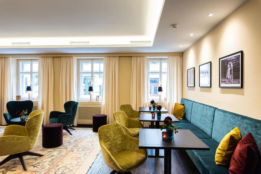 hotel image 10