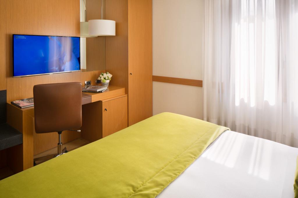 hotel image 16