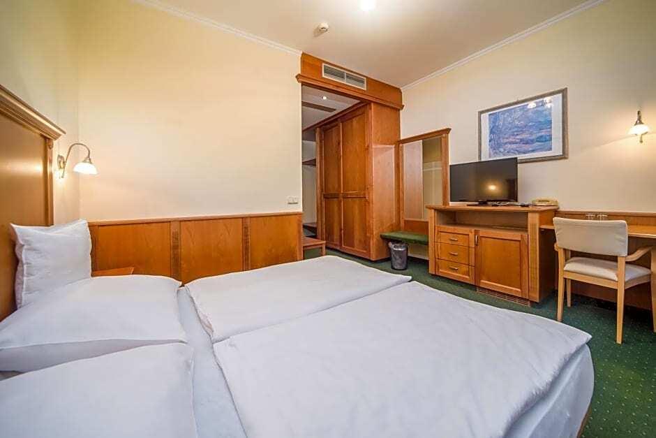 hotel image 16