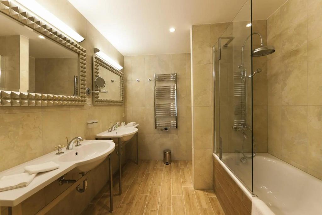 hotel image 12