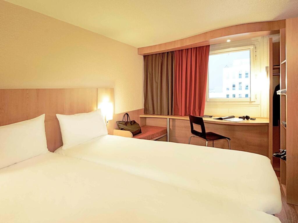 hotel image 11