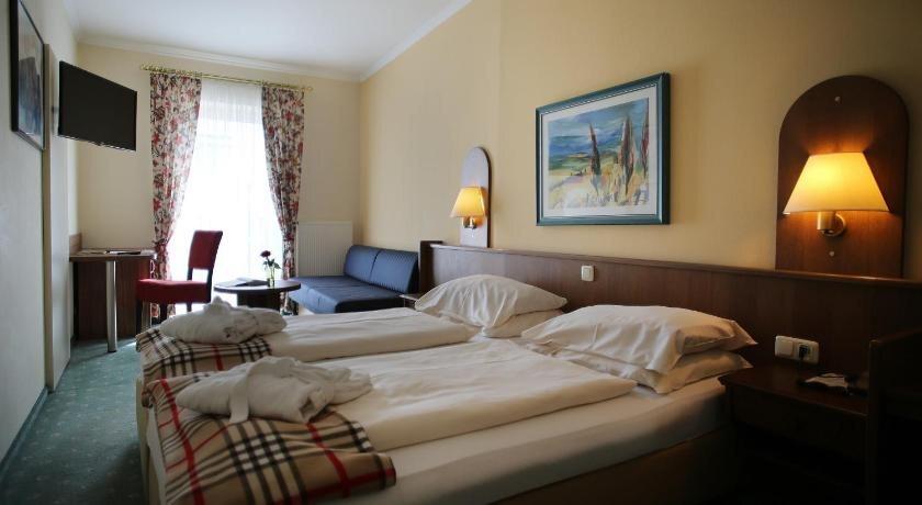 hotel image 10