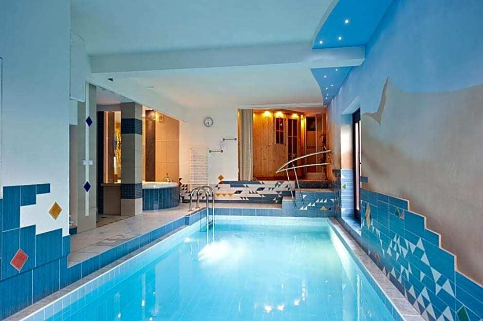 hotel image 11