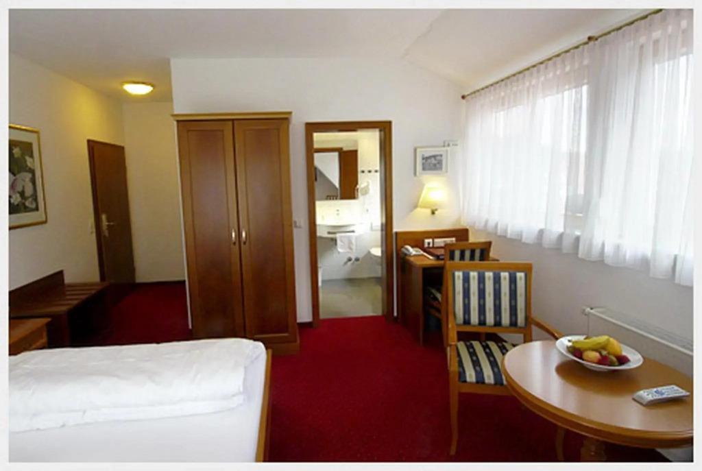 hotel image 11