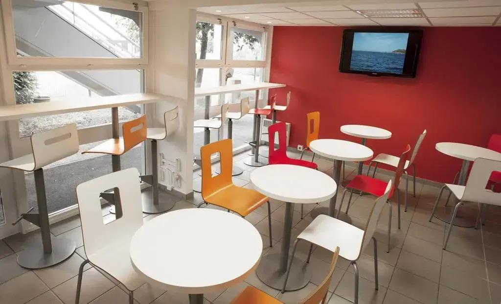 hotel image 8