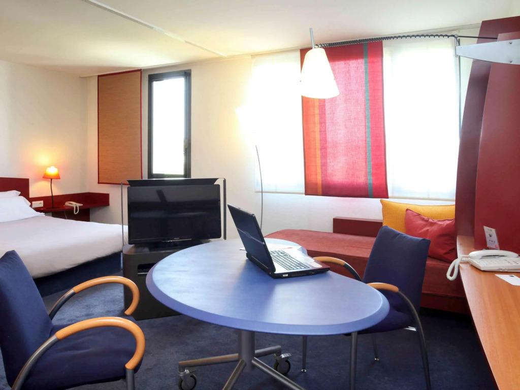 hotel image 10