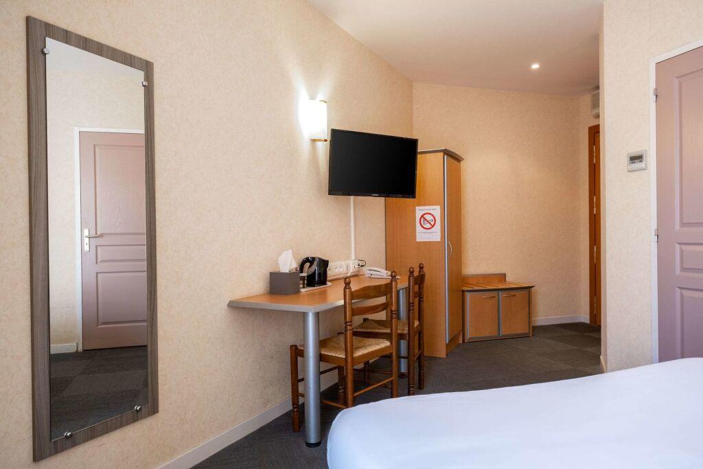 hotel image 10