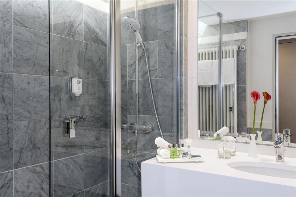 hotel image 13