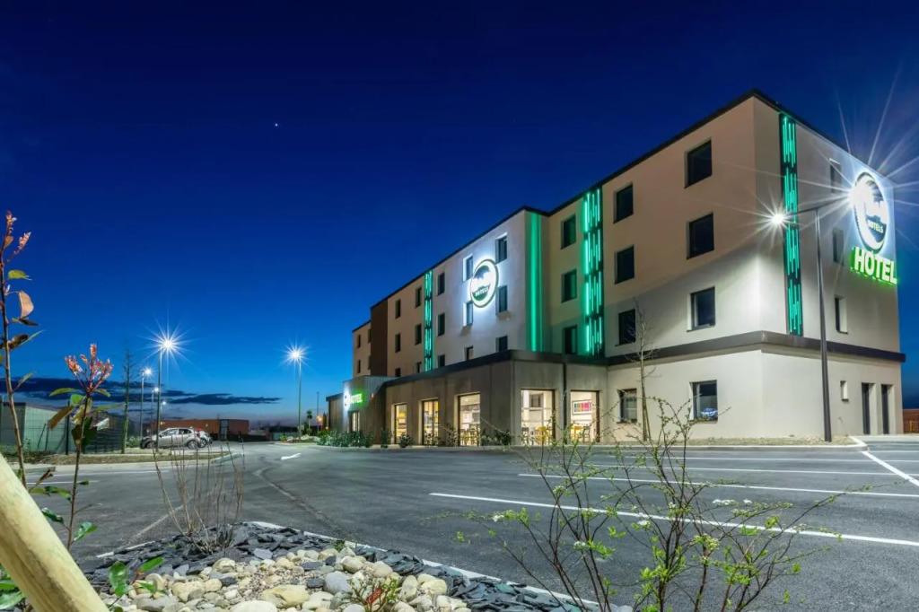hotel