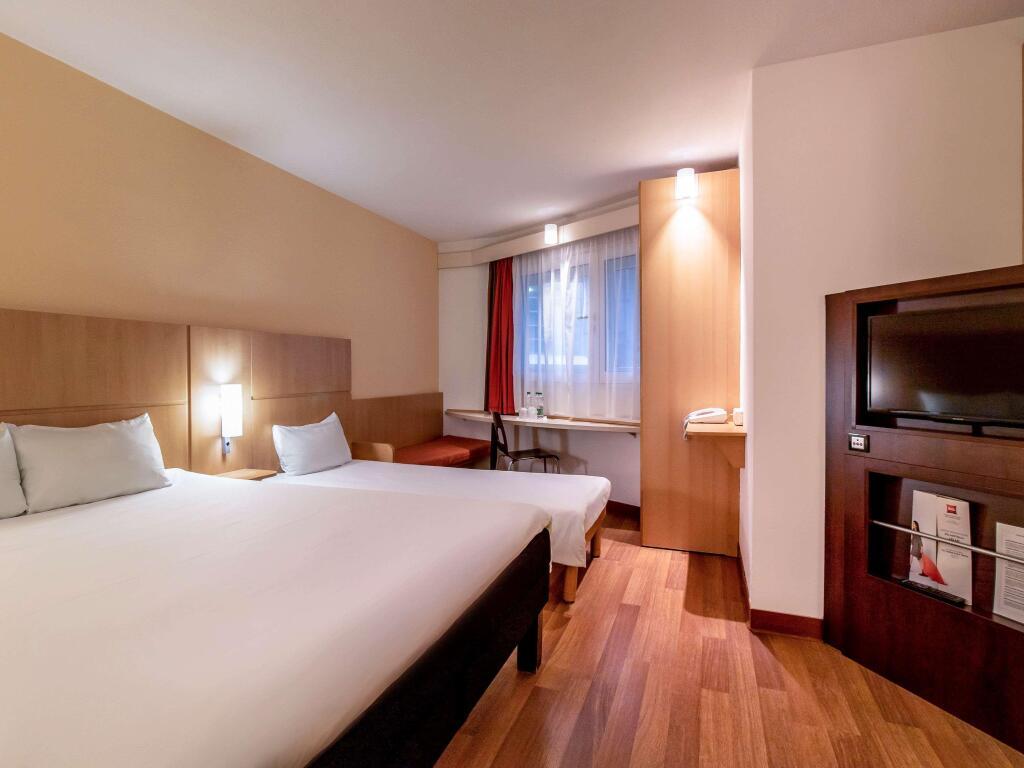 hotel image 32