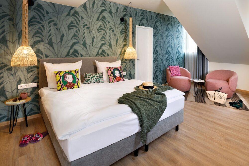 hotel image 10