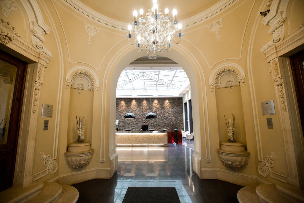 hotel