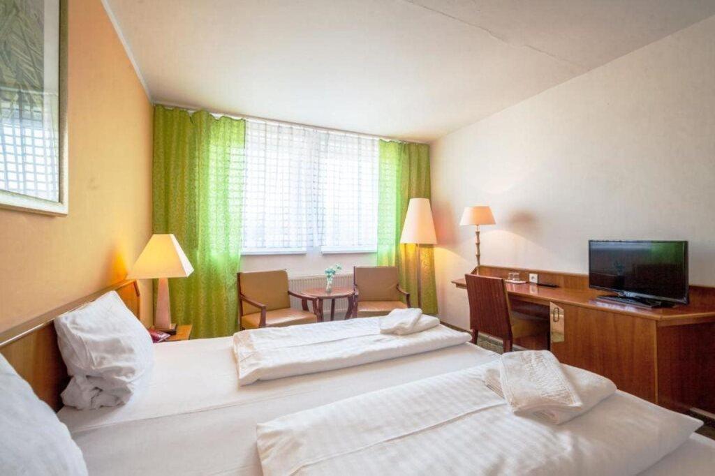 hotel image 13