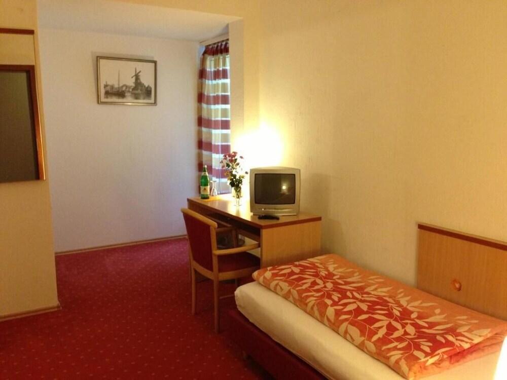 hotel image 10