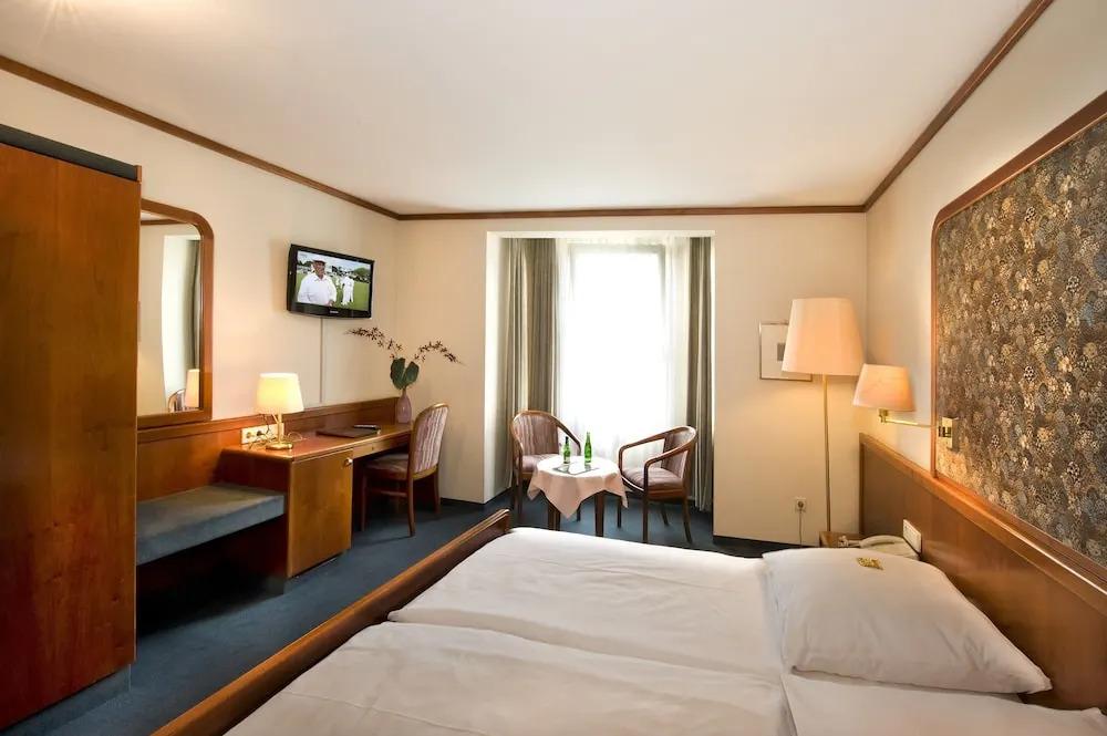 hotel image 16