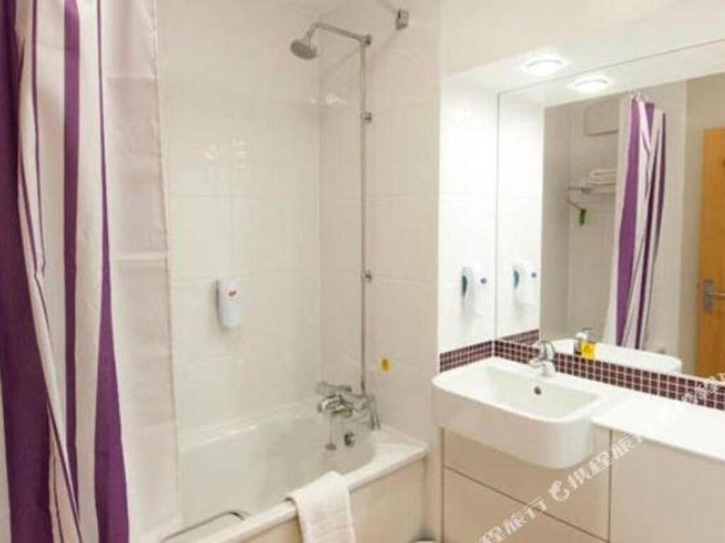 hotel image 16