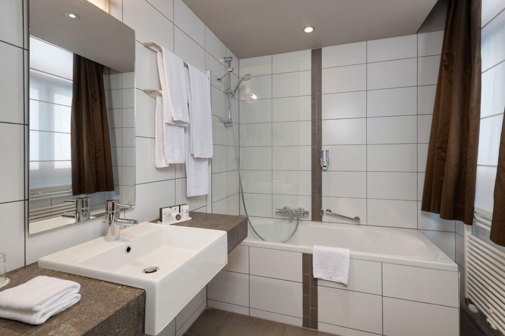 hotel image 36
