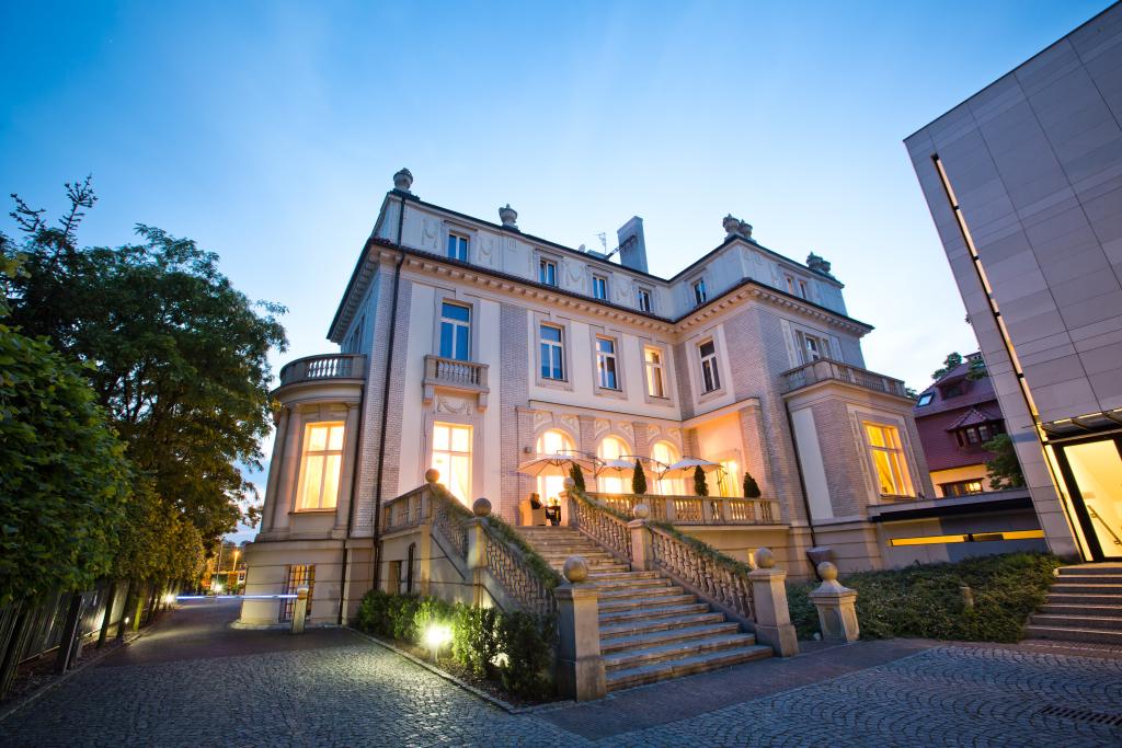 hotel image 32