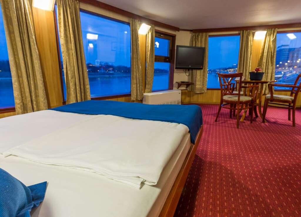 hotel image 8