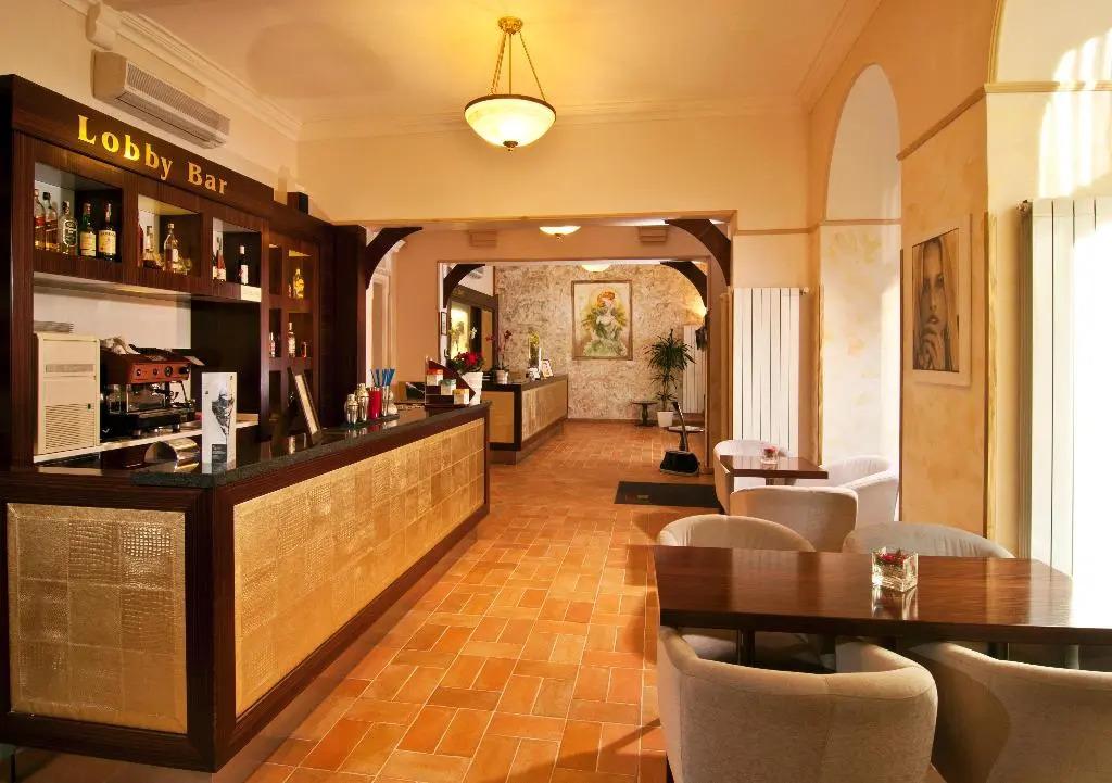 hotel
