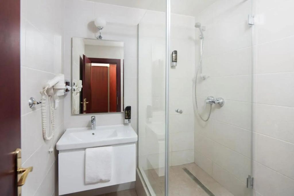 hotel image 12