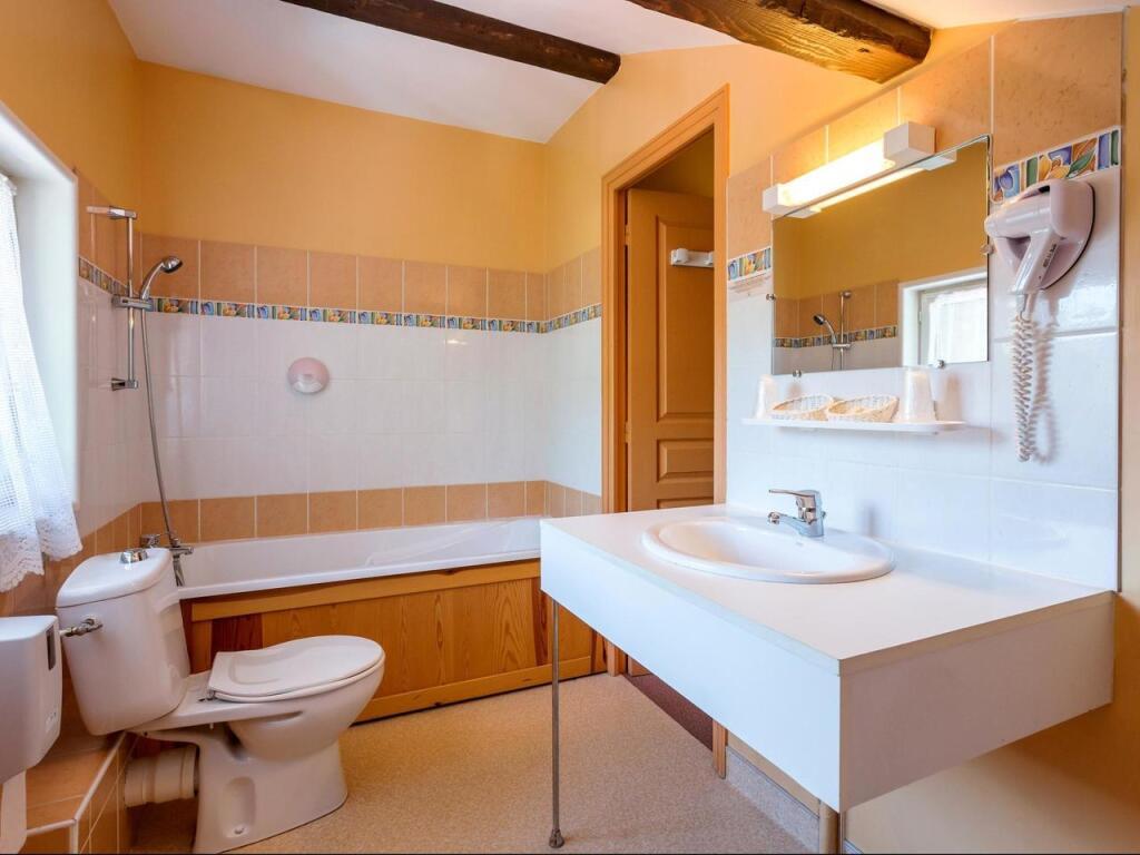 hotel image 9