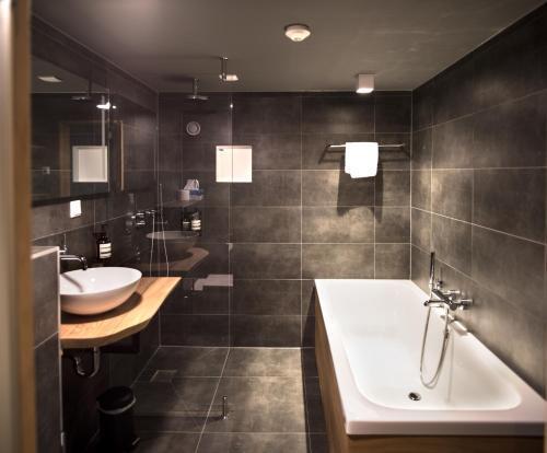 hotel image 16