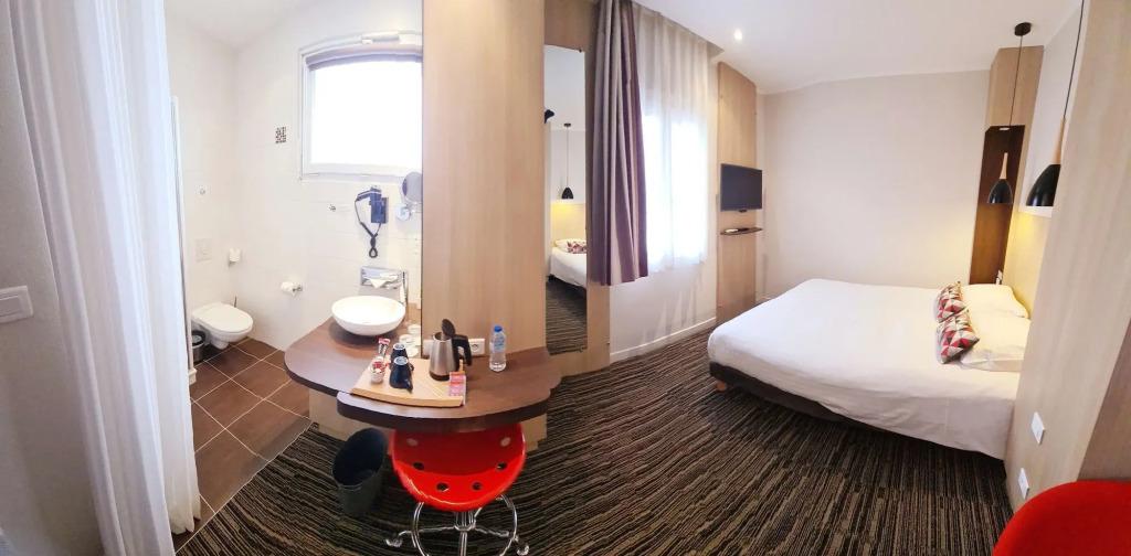 hotel image 9