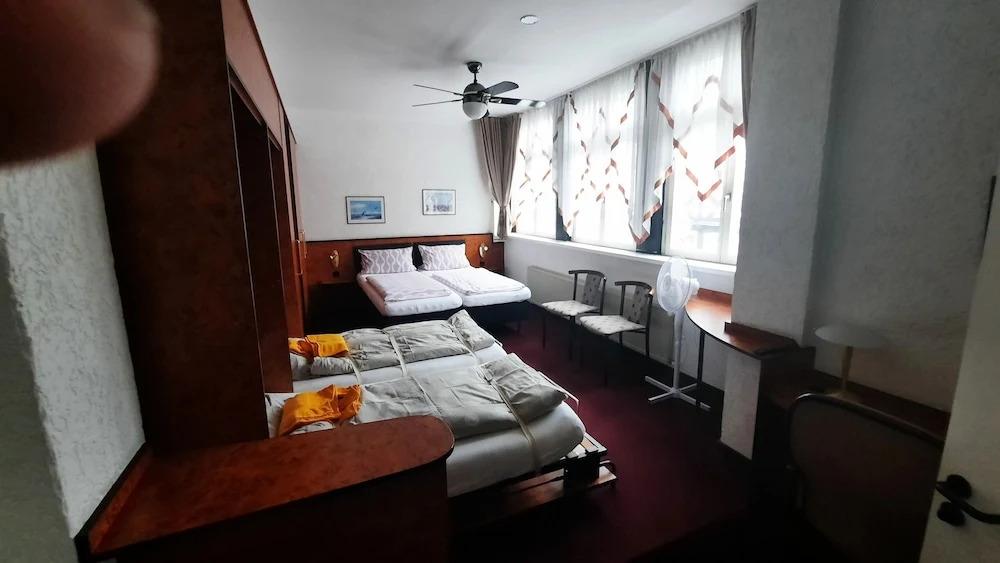 hotel image 16