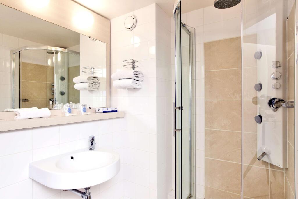 hotel image 32