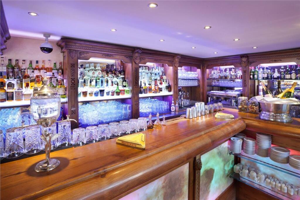 hotel image 9