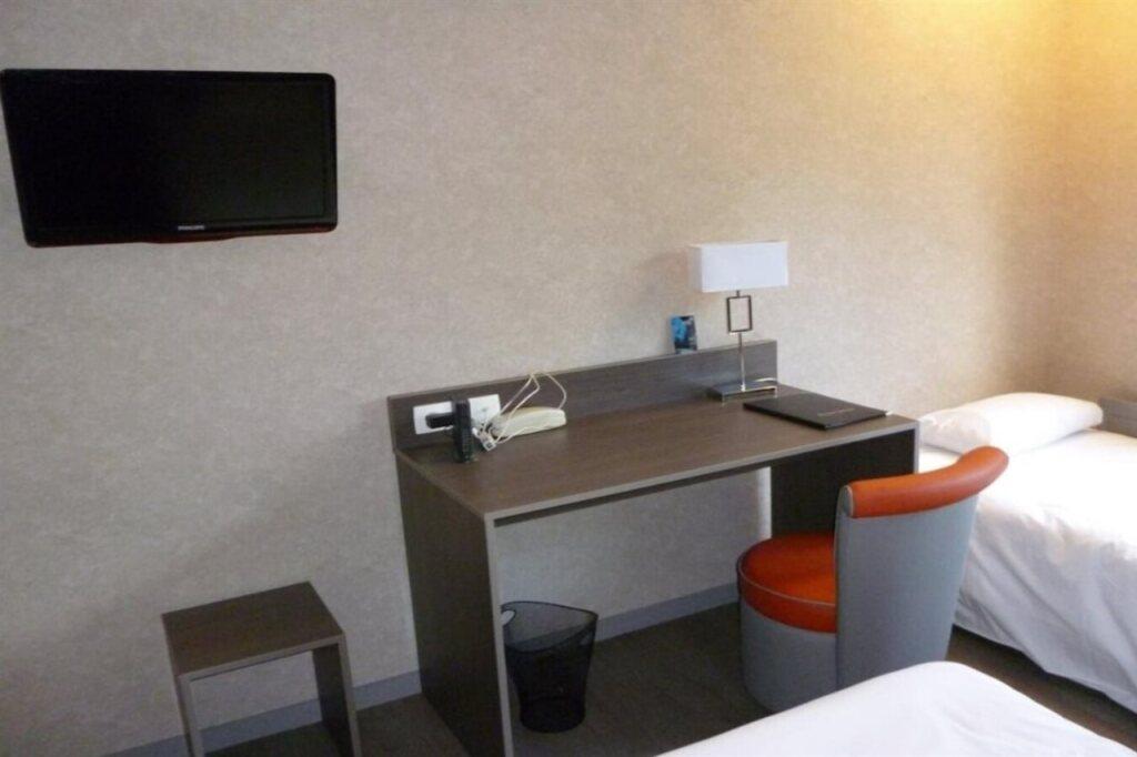 hotel image 13