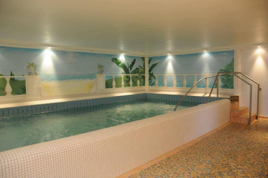 hotel image 10