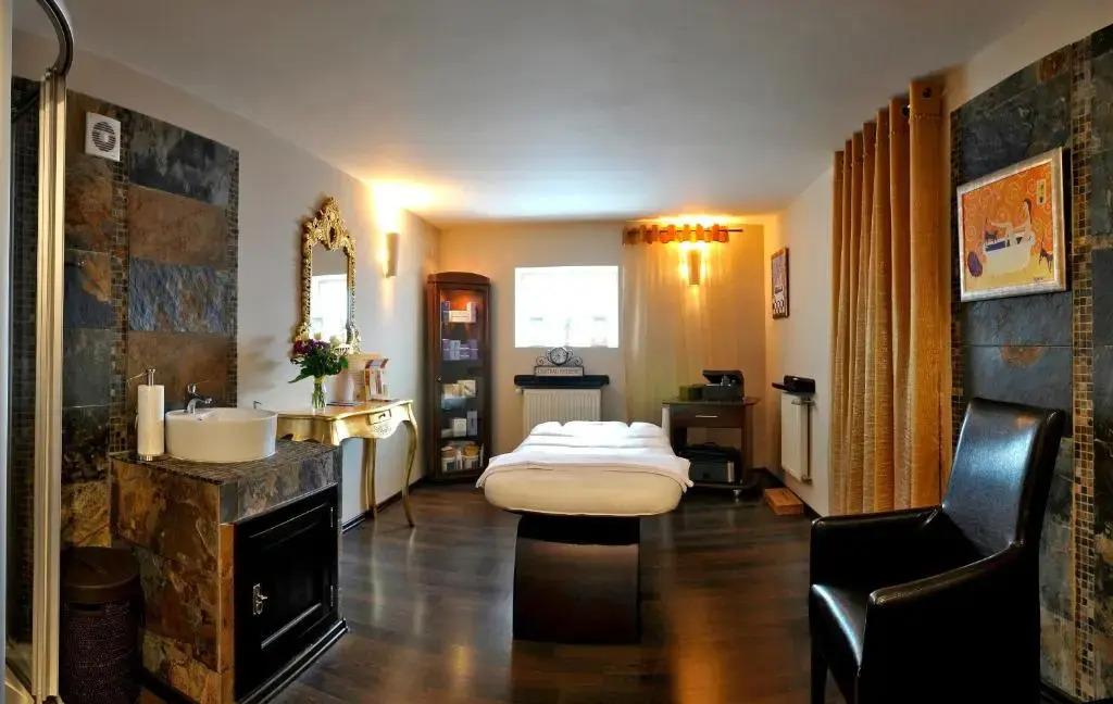 hotel image 11