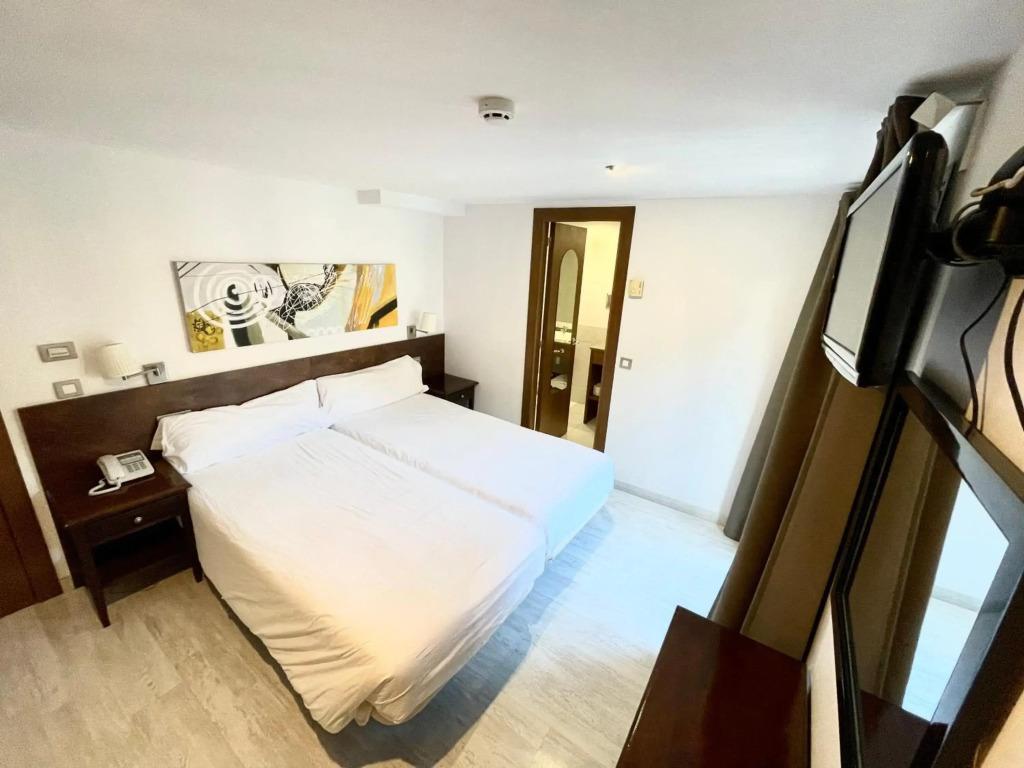 hotel image 16