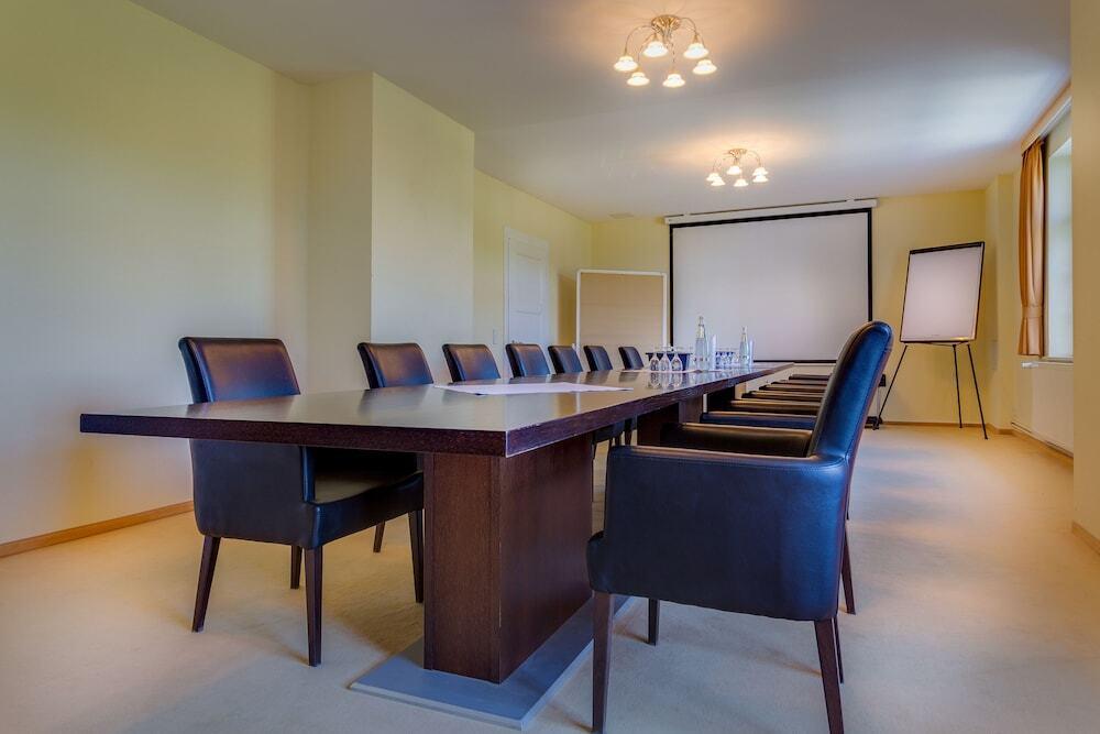 hotel image 10