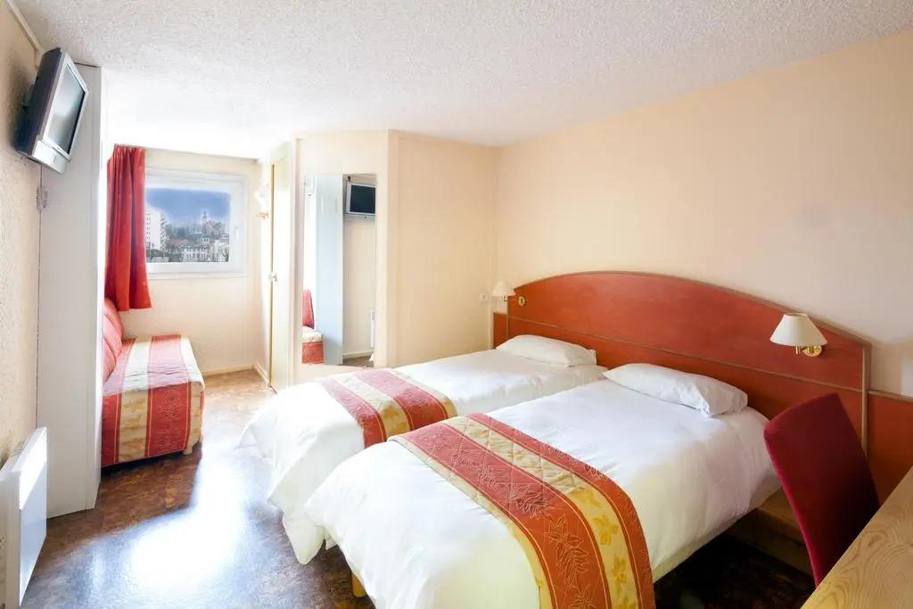 hotel image 12
