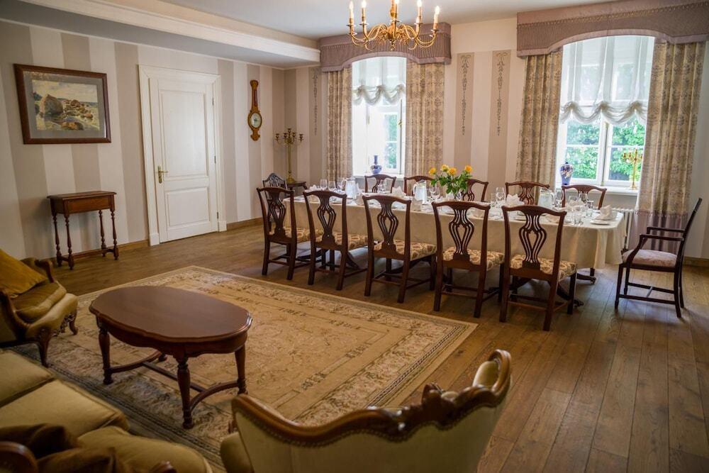 hotel image 16