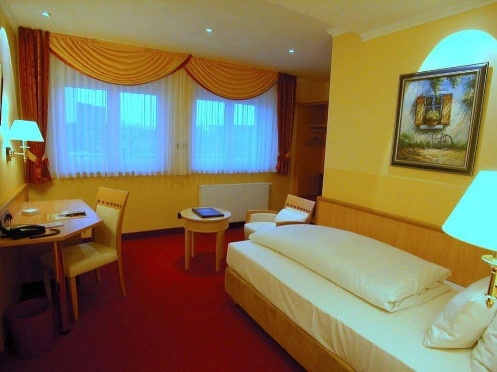 hotel image 12