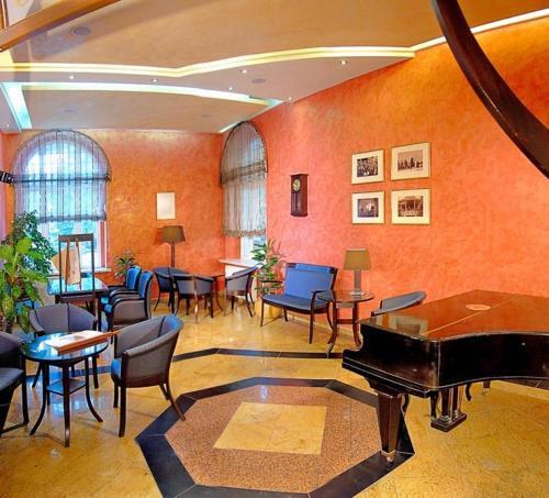 hotel image 13