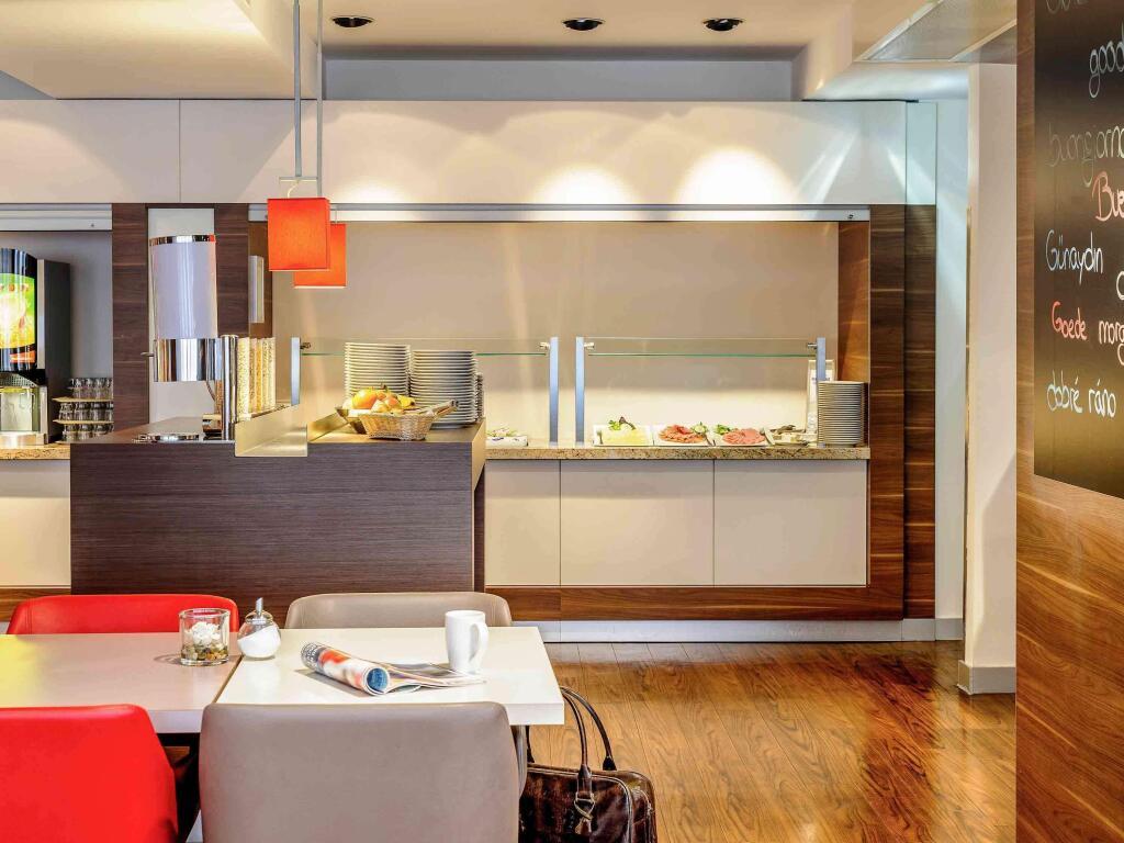 hotel image 10