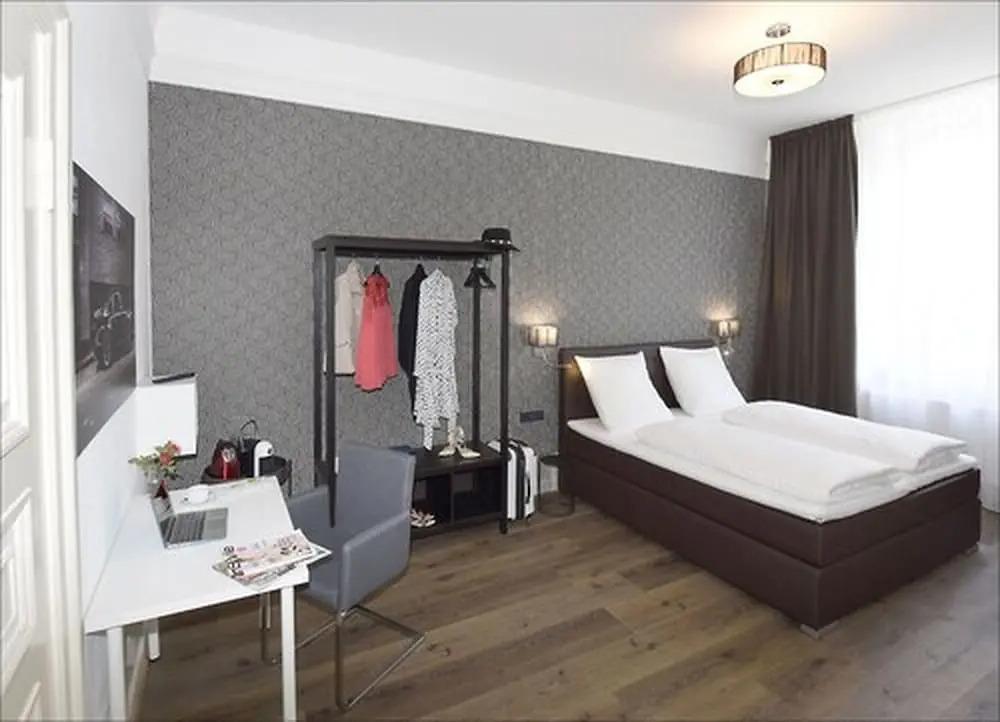hotel image 12