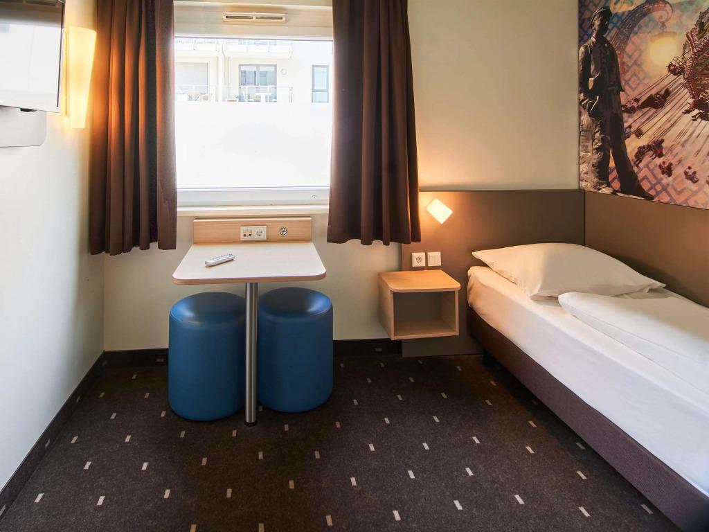 hotel image 16