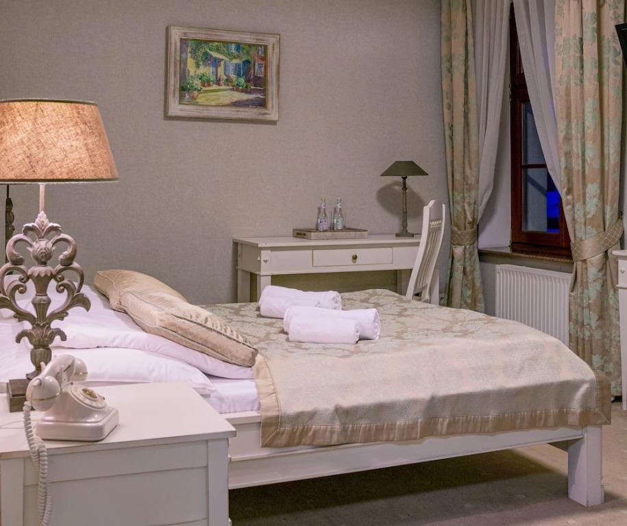 hotel image 10