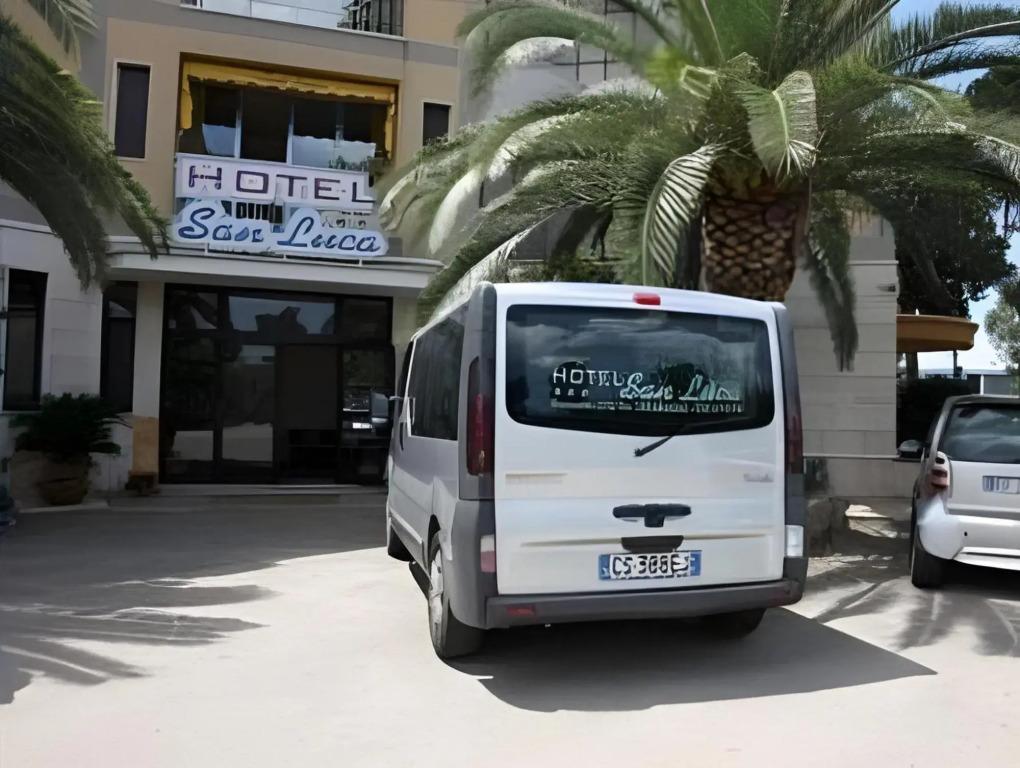 hotel image 13