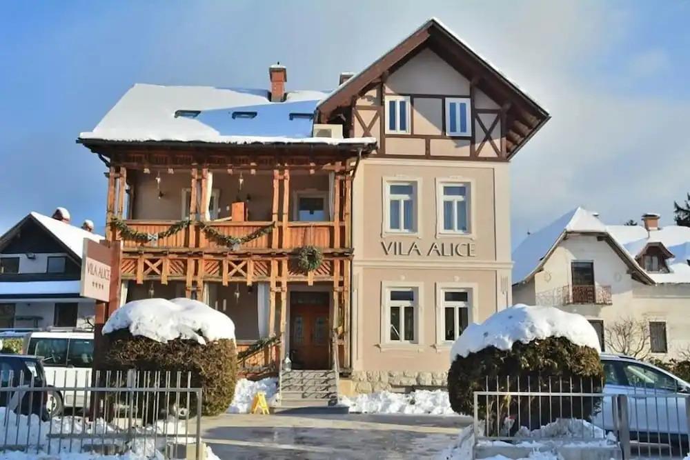 hotel image 10
